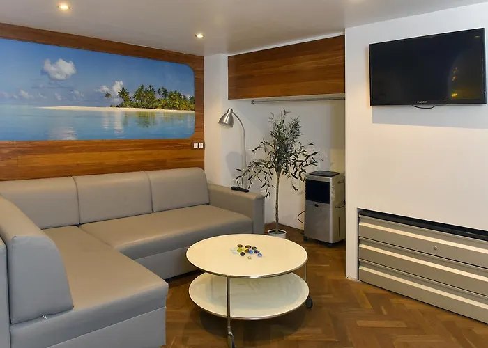 Design Studio Apartment